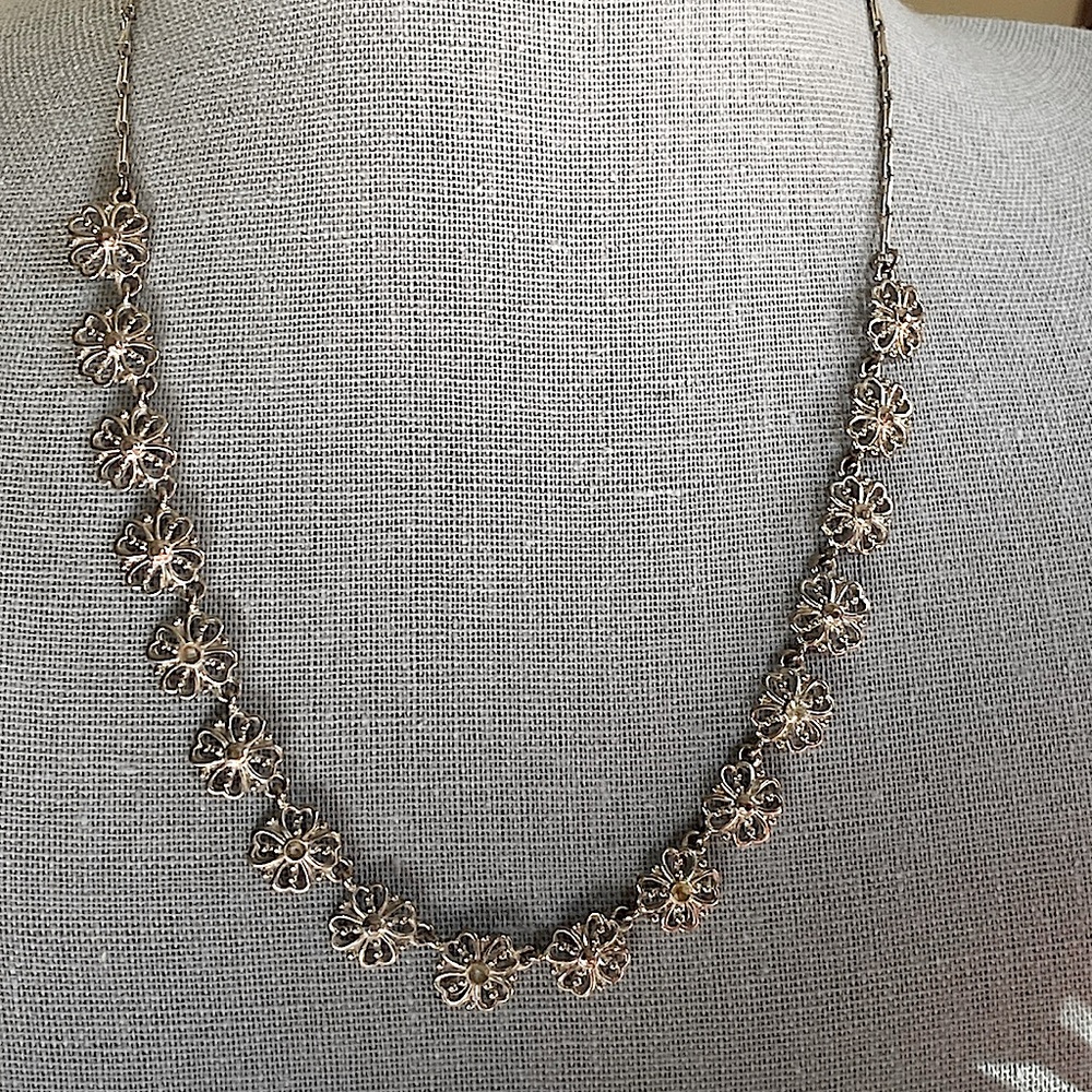 Women’s silver necklace